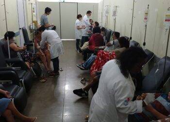 Foz tem quase 10 mil notificações para Dengue e pacientes lotam UPAs