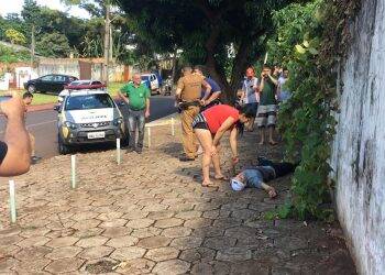 Duas pessoas são baleadas no centro de Foz