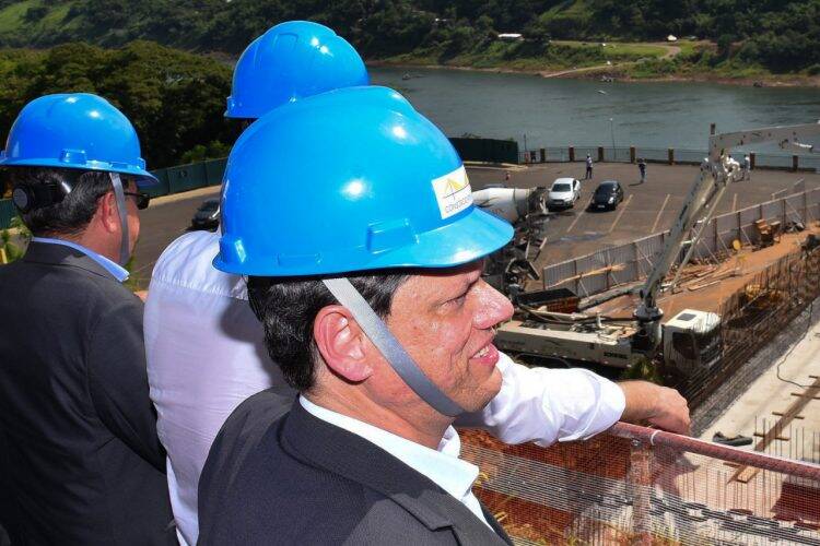 Nova ponte fortalece integração Brasil-Paraguai, diz ministro da Infraestrutura