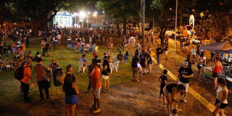 Carnafalls começa hoje na Praça da Paz