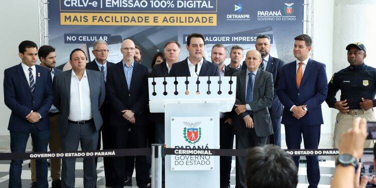 Paraná já emite Registro de Licenciamento de Veículo eletrônico