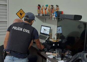 Pornografia infantil: Policiais cumprem mandados em Santa Terezinha; Operação acontece em 5 países