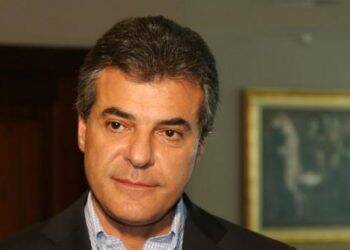 Justiça nega devolução de óculos e relógios do ex-governador Beto Richa