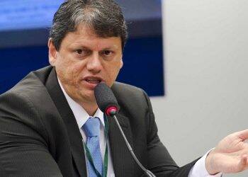 Ministro irá visitar a ponte da Integração após inauguração de obras do aeroporto em Foz