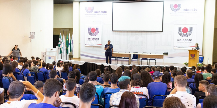Campus Foz: Unioeste abriga Colégio Professora Carmelita de Souza Dias