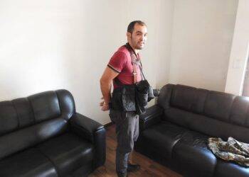 Ponte da Amizade: Jornalista é algemado e agredido pela marinha paraguaia; vídeo