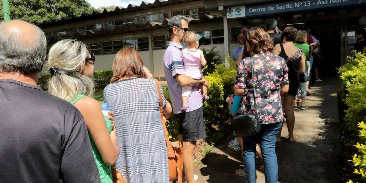 Covid-19: ministério muda protocolo de atendimento em posto de saúde