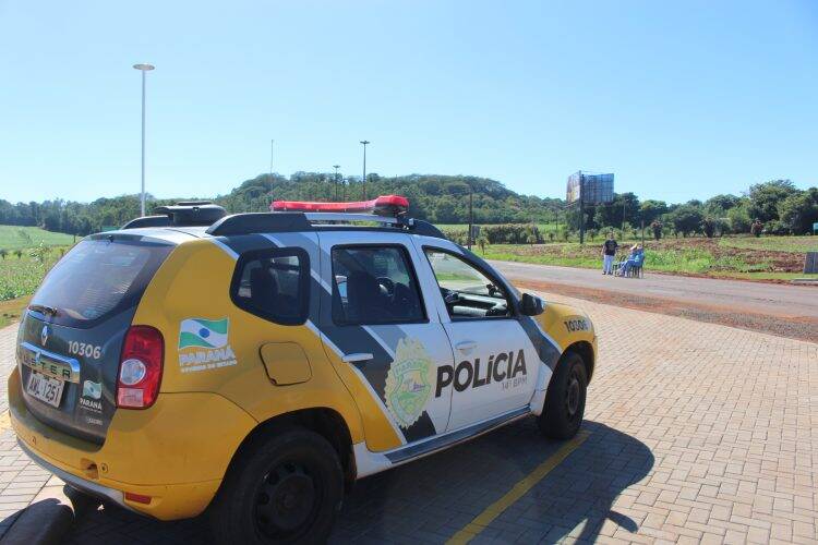 Itaipulândia bloqueia entradas; iguaçuense é detido ao tentar transpor barreiras