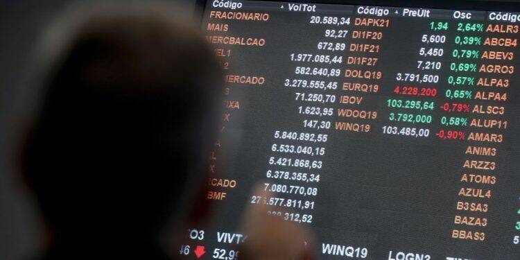 Entenda os impactos da queda da Bolsa de Valores