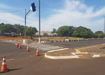 Obras na Avenida Costa e Silva congestiona transito no Campos do Iguaçu