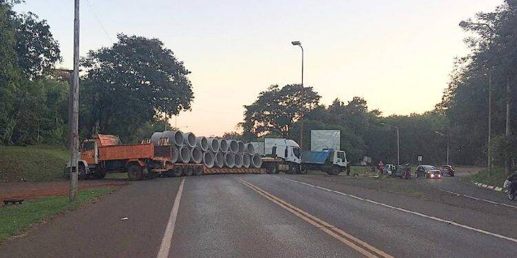 Prefeito de Iguazú bloqueia acessos à cidade