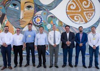 Representantes do MEC e do IFPR conhecem ações educacionais do PTI-BR