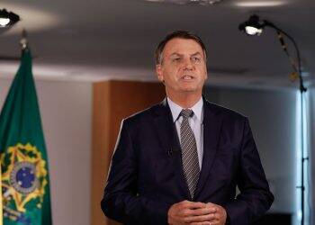 Bolsonaro diz que não há motivo para pânico sobre o coronavírus