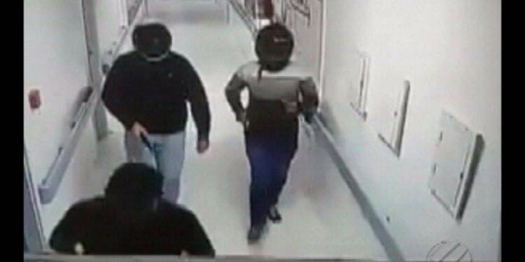 Homens invadem hospital e executam paciente na UTI em Santa Catarina