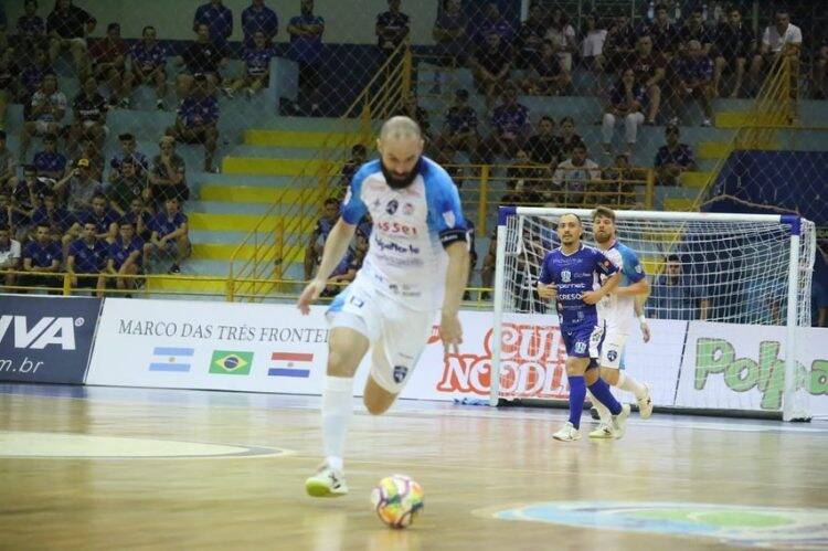 Foz Cataratas Poker Futsal vence na estreia do Campeonato Paranaense da Série Ouro