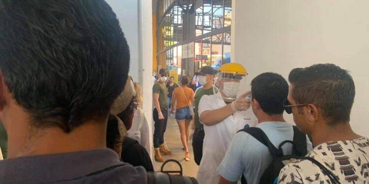Paraguai começa medir temperatura de pedestres na Ponte da Amizade