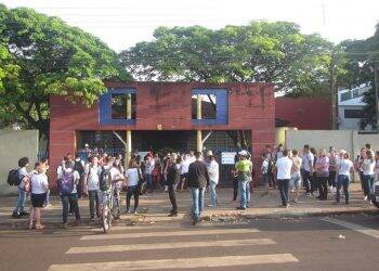 Escolas estaduais mantêm aulas em Foz do Iguaçu nesta segunda-feira, 16