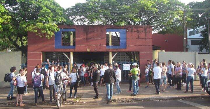 Escolas estaduais mantêm aulas em Foz do Iguaçu nesta segunda-feira, 16