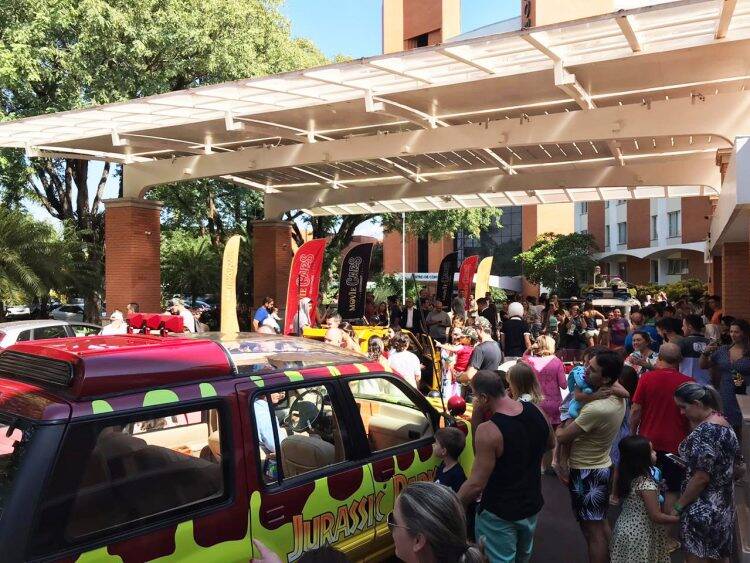 Hóspedes de hotel em Foz têm experiência única com o Movie Cars Entertainment