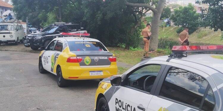 Homem que teria mostrado genitais é espancado até a morte em Curitiba