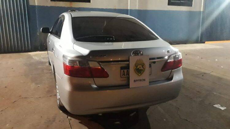 Após intensa perseguição pelas ruas de Foz, mulher é presa com contrabando no centro da cidade