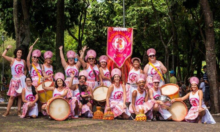 Marcha em Foz pede igualdade, direitos e fim da violência contra a mulher