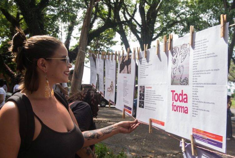 Marcha em Foz pede igualdade, direitos e fim da violência contra a mulher