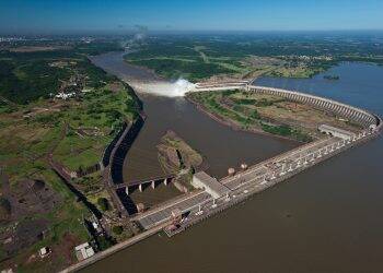 Em dois meses, Itaipu produz energia para abastecer Foz por 26 anos