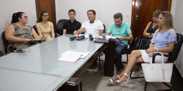 Decreto de Chico Brasileiro proíbe eventos em Foz, incluindo turismo e cultos religiosos