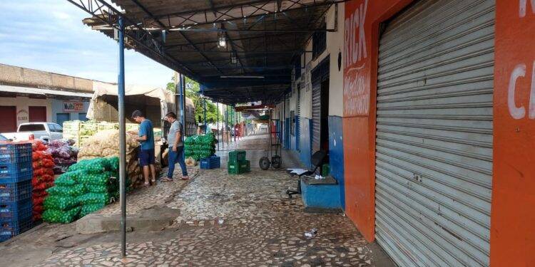 Ameaça de coronavírus e Paraguai fechado deixam Vila Portes deserta