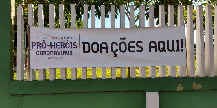 Exército recebe doações para famílias carentes; Assistência Social fará distribuição