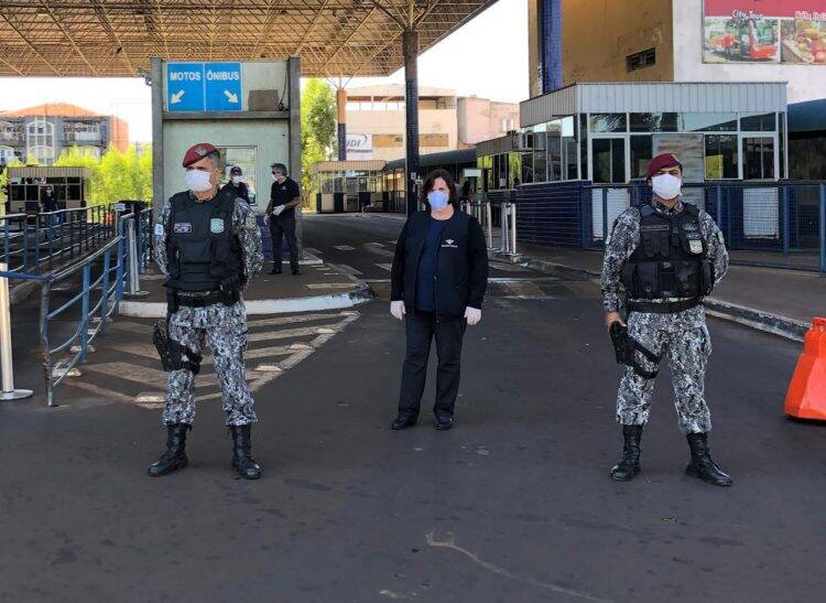 Comércio exterior e vigilância aduaneira não param em Foz do Iguaçu