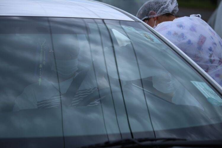 Mais de 3.500 idosos receberam a vacinação contra a gripe neste sábado