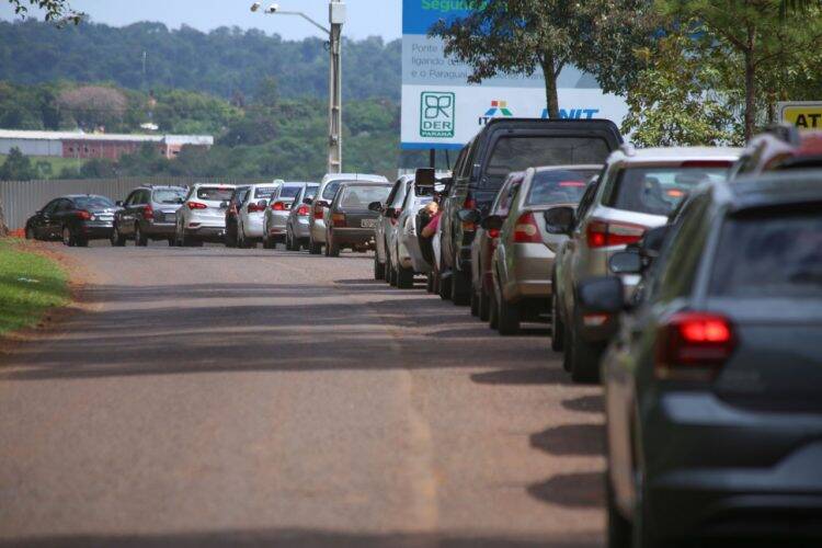 Mais de 3.500 idosos receberam a vacinação contra a gripe neste sábado