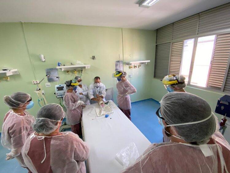 Testes rápidos para coronavírus devem ser feitos em Foz nas próximas horas