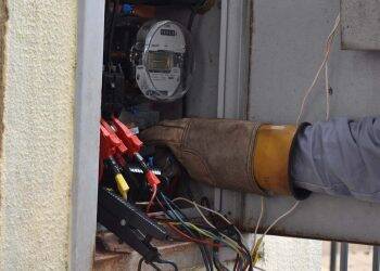 Cortes de Energia e Água seguem sendo efetuados se não houver pagamento