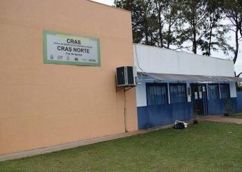 Crianças e adolescentes da rede municipal de ensino vão receber cestas básicas