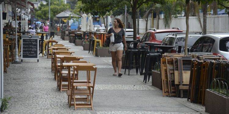 Ficar em casa é “oportunidade de reaprendermos a conviver”