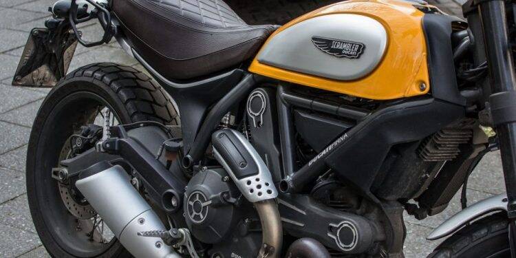 Londrina: Polícia Militar apreende quase 200 motos com escape barulhento no fim de semana