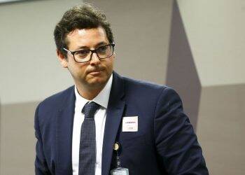 Secretário de Bolsonaro está com coronavírus e presidente passa ser monitorado