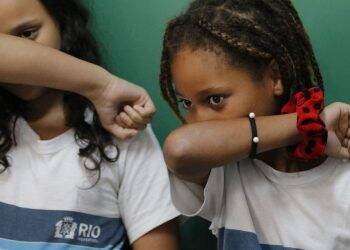 Entenda a diferença entre Covid-19, resfriado e gripe