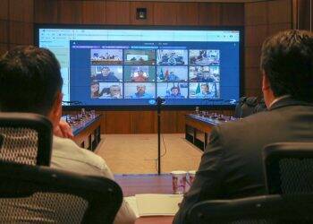 Governo reúne prefeitos para harmonizar medidas contra a Covid-19