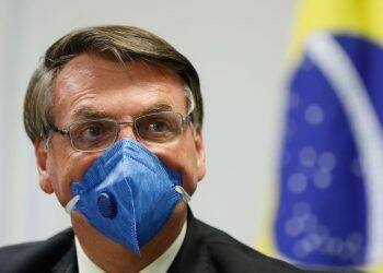 Bolsonaro edita MP e decreto para definir atividades essenciais