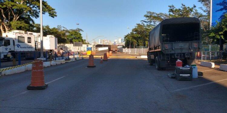 Fechada, Ponte da Amizade completa 55 anos