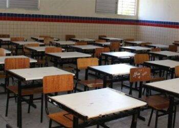 Rede Estadual de Ensino cancela aulas a partir desta quarta-feira, 18
