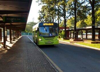 Frota mínima do transporte coletivo continua circulando
