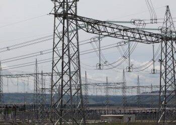 Publicada MP que isenta consumidor pobre de pagar conta de luz