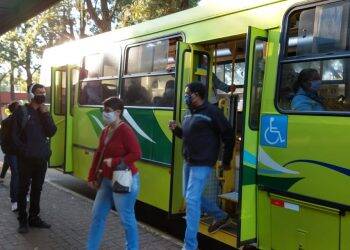 Frota mínima do transporte coletivo continua circulando