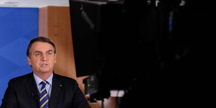 Brasil vai receber matéria-prima para hidroxicloroquina, diz Bolsonaro