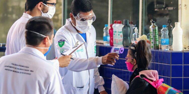 Brasileiros repatriados pela Ponte da Amizade voltam às suas cidades